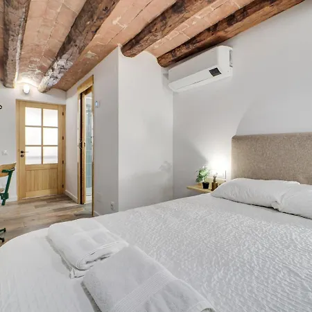 Concordia - Beautiful Flat, Spacious, 4 , 2 Bath Appartement Barcelone