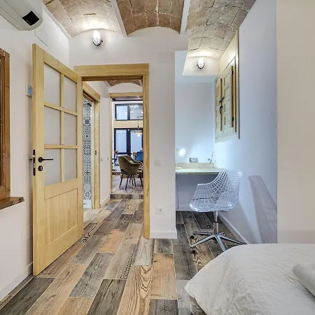 Concordia - Beautiful Flat, Spacious, 4 , 2 Bath Βαρκελώνη