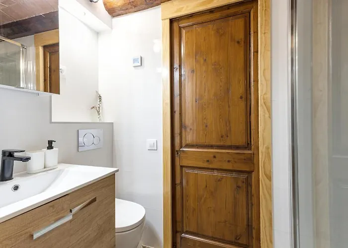 Concordia - Beautiful Flat, Spacious, 4 , 2 Bath Apartament Barcelona