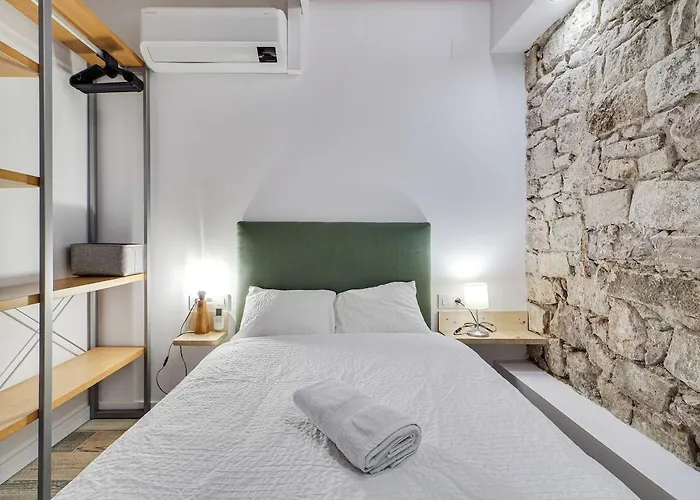 Concordia - Beautiful Flat, Spacious, 4 , 2 Bath Apartament