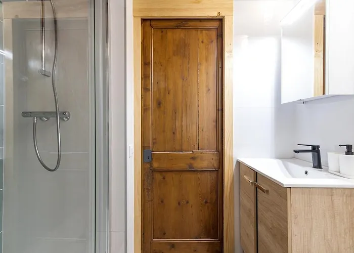 Apartament Concordia - Beautiful Flat, Spacious, 4 , 2 Bath