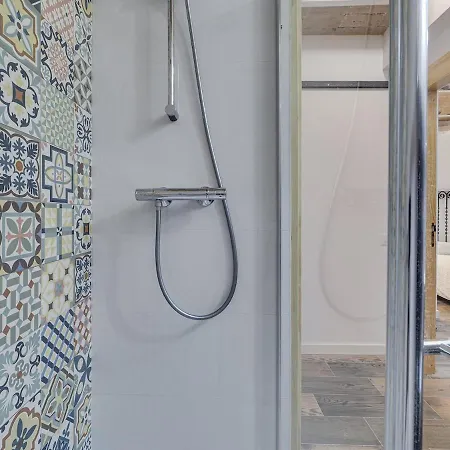 Concordia - Beautiful Flat, Spacious, 4 , 2 Bath * Barcellona